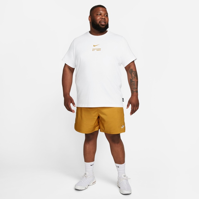 Camiseta Nike Sportswear Masculina - Foto 13