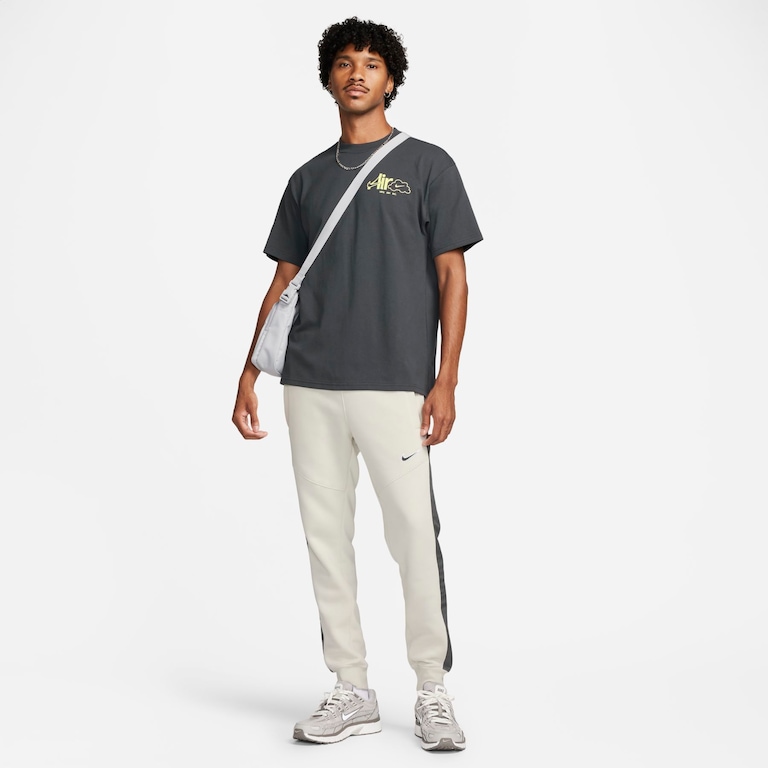 Camiseta Nike Sportswear M90 Masculina - Foto 6