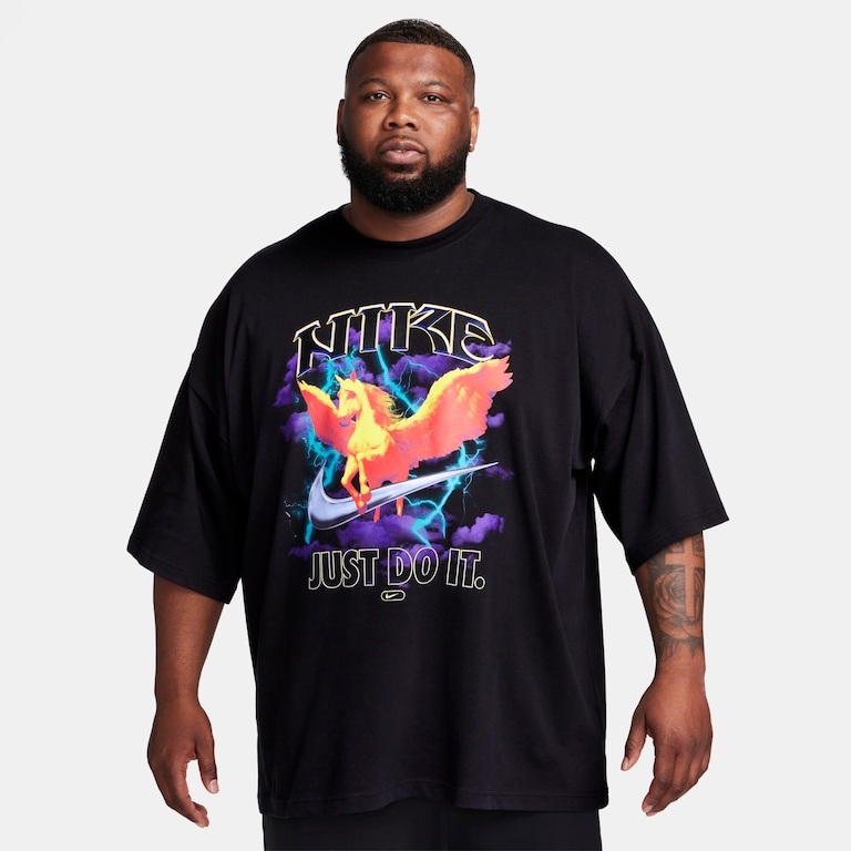 Camiseta Nike Sportswear Masculina - Foto 6