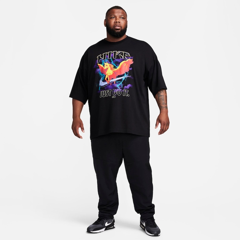 Camiseta Nike Sportswear Masculina - Foto 10