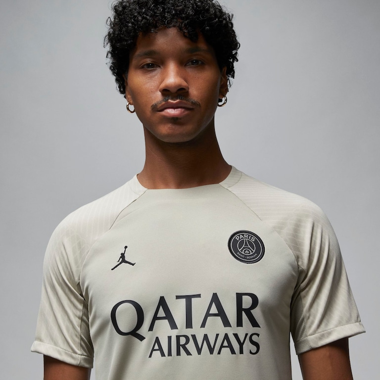 Camiseta Nike Dri-FIT PSG III Strike Masculina - Foto 3