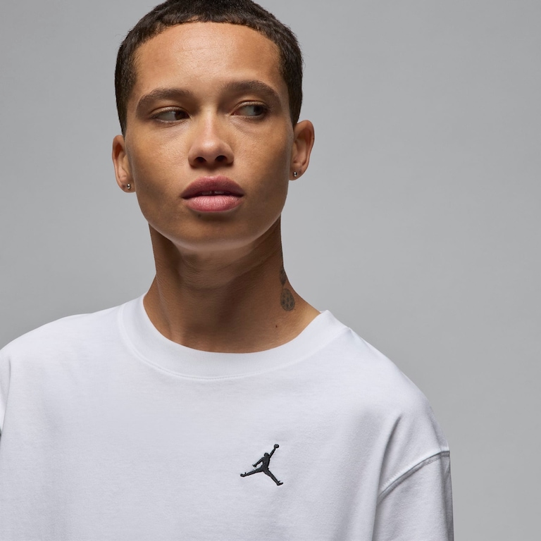 Camiseta Jordan Essentials Feminina - Foto 3