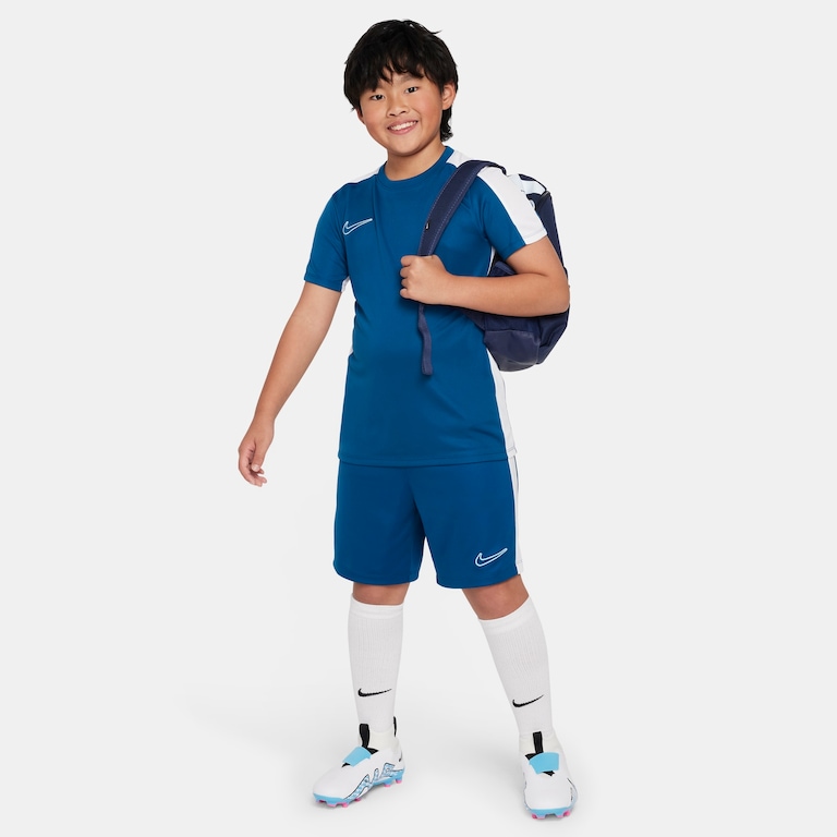 Shorts Nike Dri-FIT Academy 23 Infantil - Foto 6