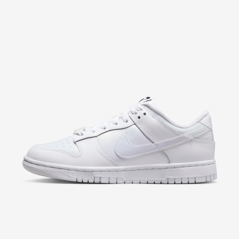 Tênis Nike Dunk Low SE Feminino - Foto 1