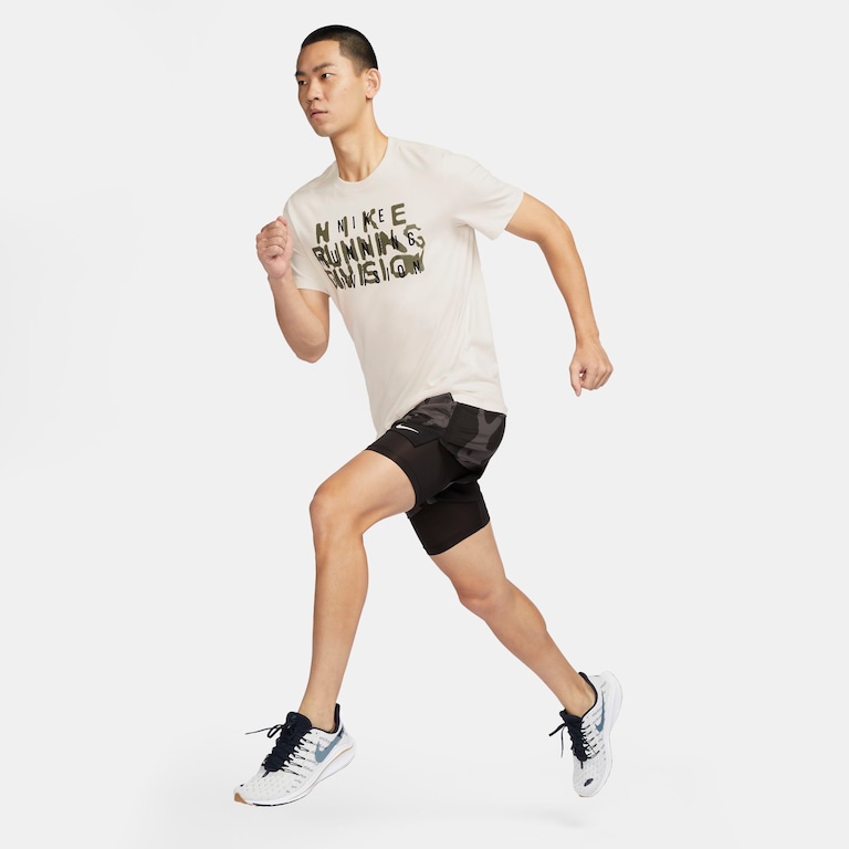 Camiseta Nike Running Division Masculina - Foto 5