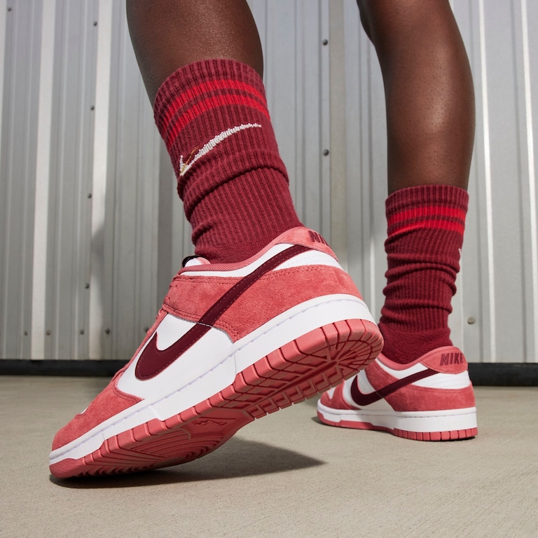 Tênis Nike Dunk Low Feminino - Foto 2