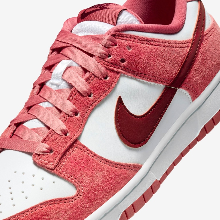 Tênis Nike Dunk Low Feminino - Foto 8