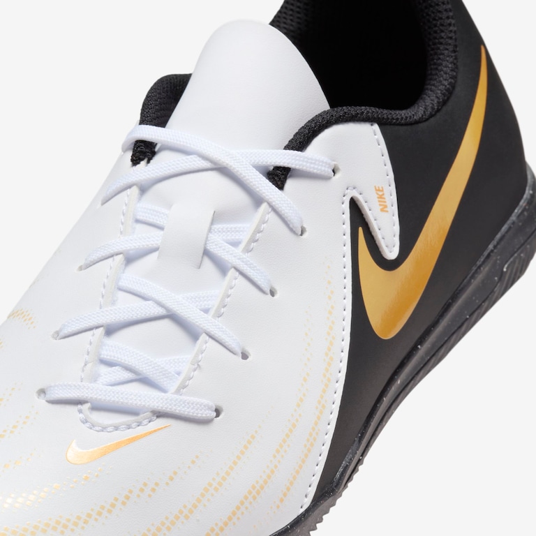 Chuteira Nike Phantom GX II Club Infantil Futsal - Foto 7
