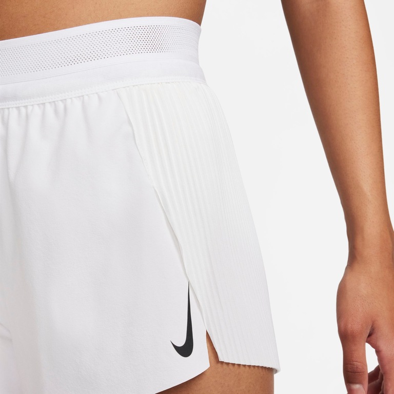 Shorts Nike Dri-Fit ADV Aeroswift Feminino - Foto 6