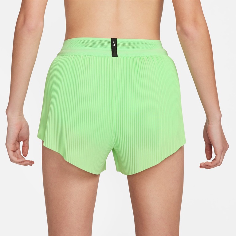 Shorts Nike Dri-Fit ADV Aeroswift Feminino - Foto 2