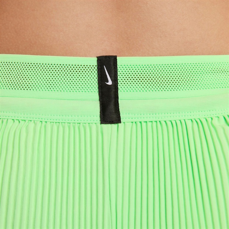 Shorts Nike Dri-Fit ADV Aeroswift Feminino - Foto 5