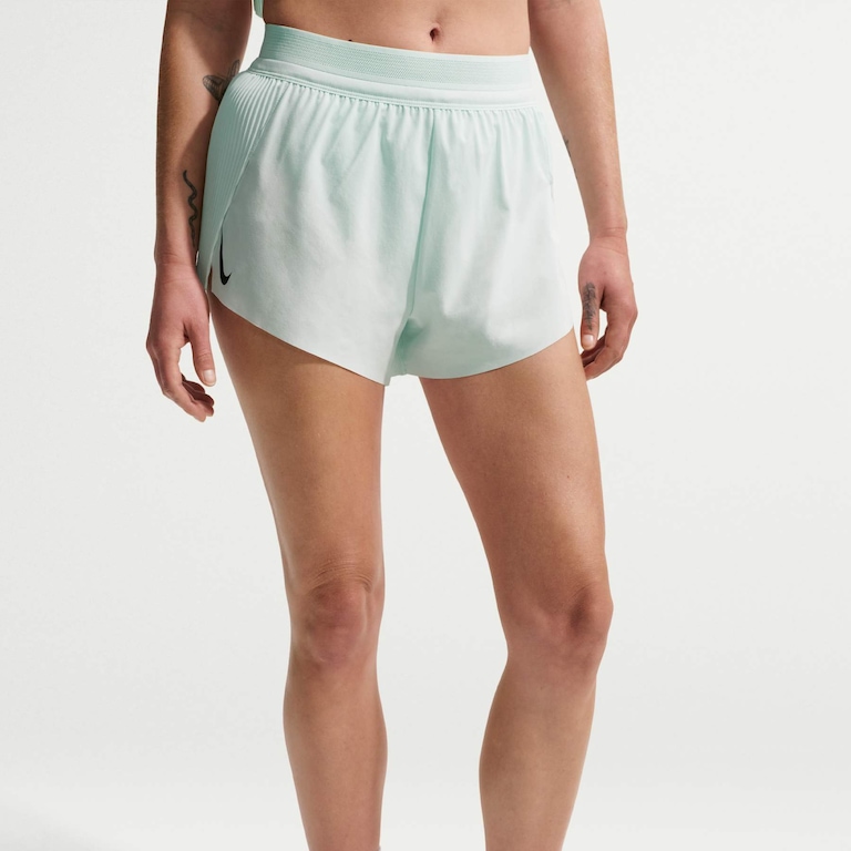 Shorts Nike Dri-Fit ADV Aeroswift Feminino - Foto 2