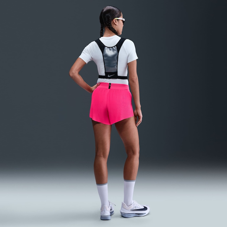 Shorts Nike Dri-Fit ADV Aeroswift Feminino - Foto 4