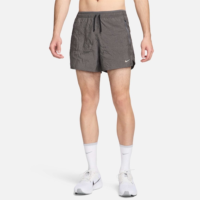 Shorts Nike Stride Running Division Masculino - Foto 1
