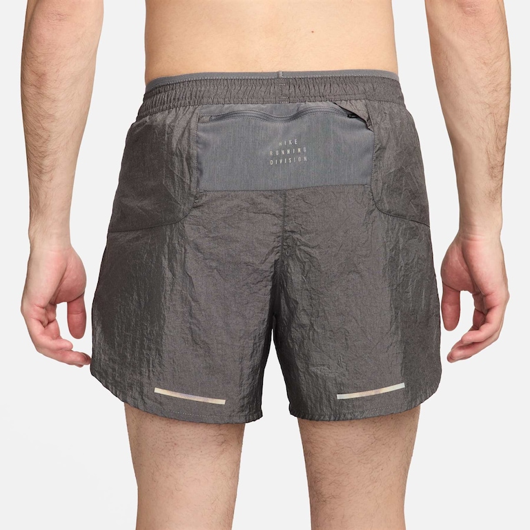 Shorts Nike Stride Running Division Masculino - Foto 3
