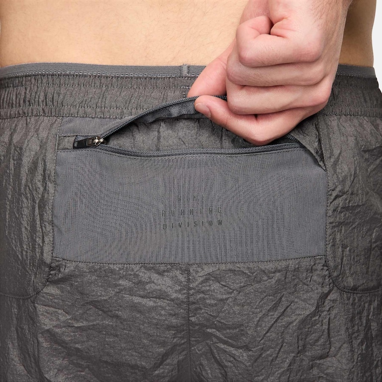 Shorts Nike Stride Running Division Masculino - Foto 8