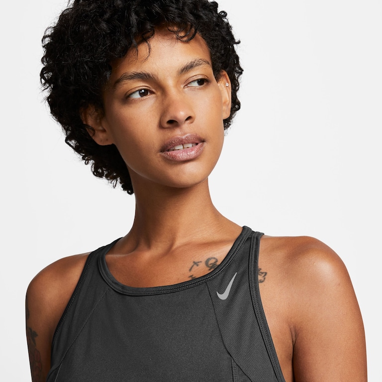 Regata Nike Dri-FIT Fast Feminina - Foto 3