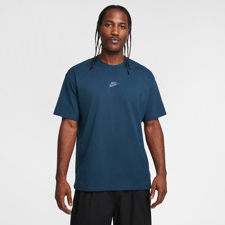 Camiseta Nike Sportswear Premium Essentials Masculina - Foto 15