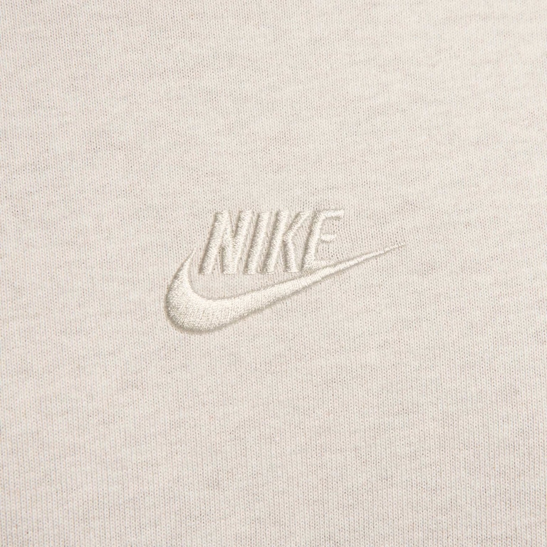 Camiseta Nike Sportswear Premium Essentials Masculina - Foto 4