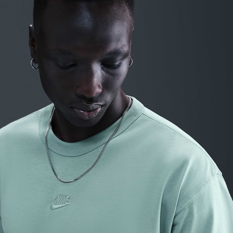 Camiseta Nike Sportswear Premium Essentials Masculina - Foto 3