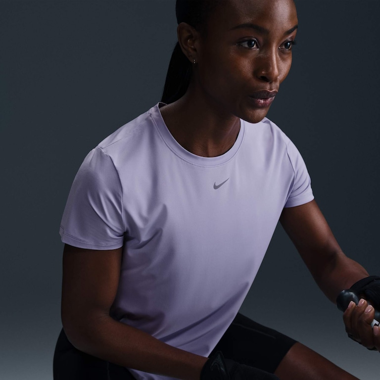 Camiseta Nike Dri-FIT One Feminina - Foto 3