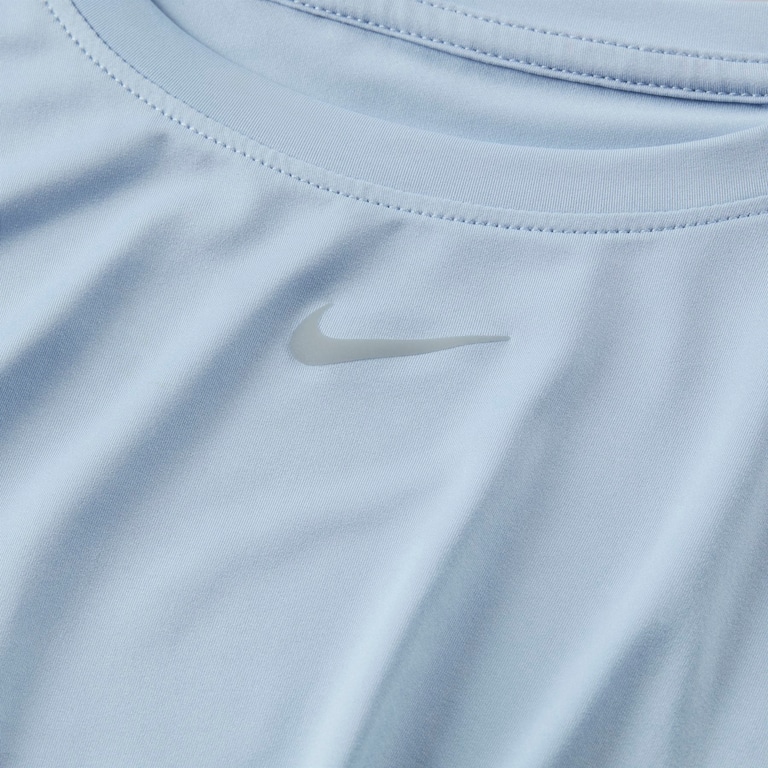 Camiseta Nike Dri-FIT One Feminina - Foto 7