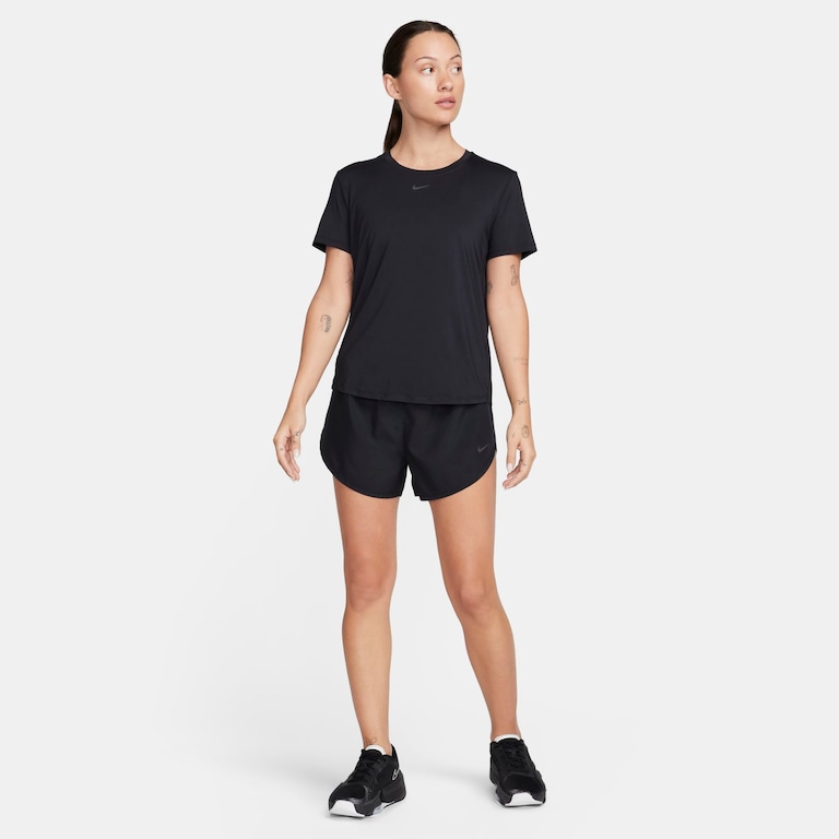 Camiseta Nike Dri-FIT One Feminina - Foto 4