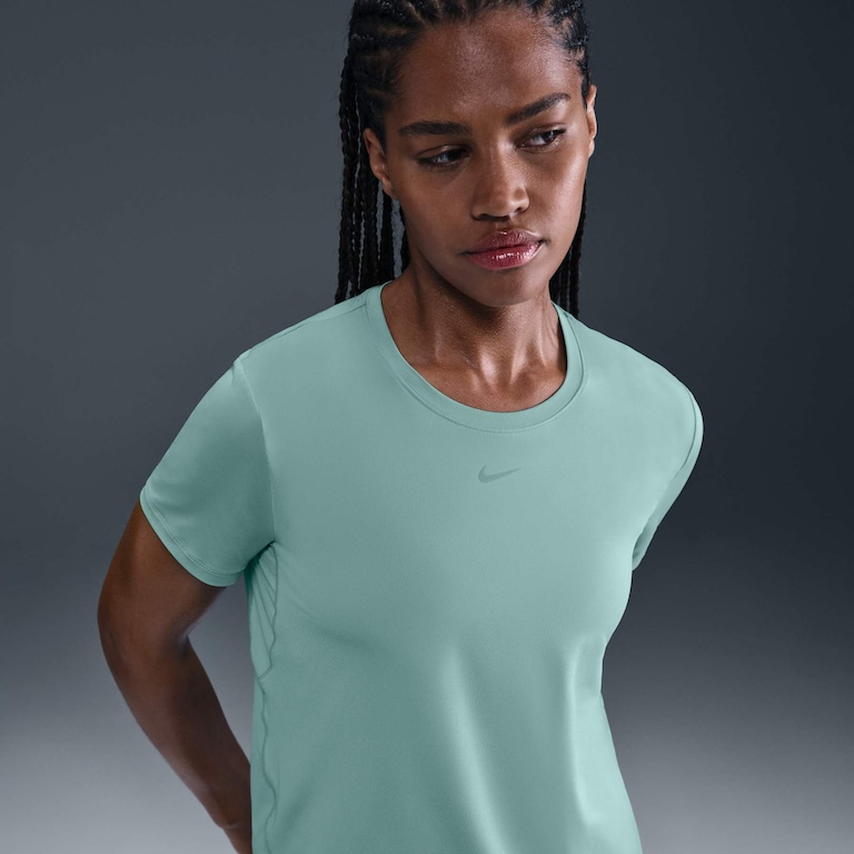 Camiseta Nike Dri-FIT One Feminina - Foto 1