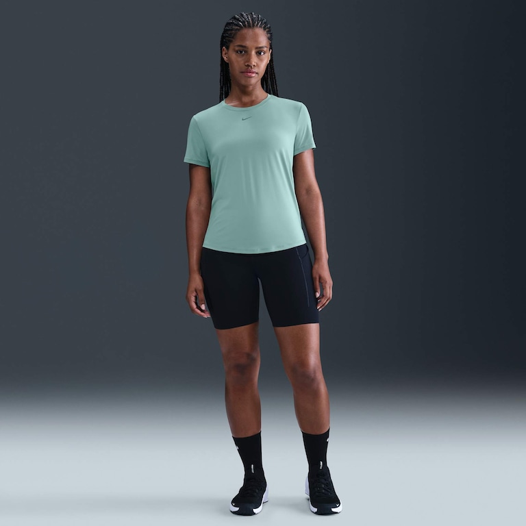 Camiseta Nike Dri-FIT One Feminina - Foto 4