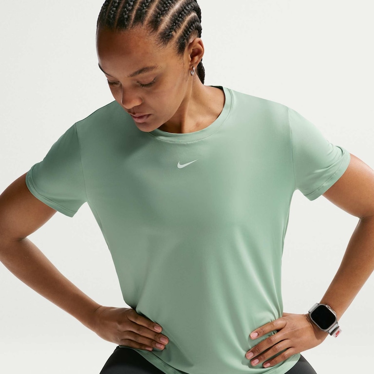 Camiseta Nike Dri-FIT One Feminina - Foto 1