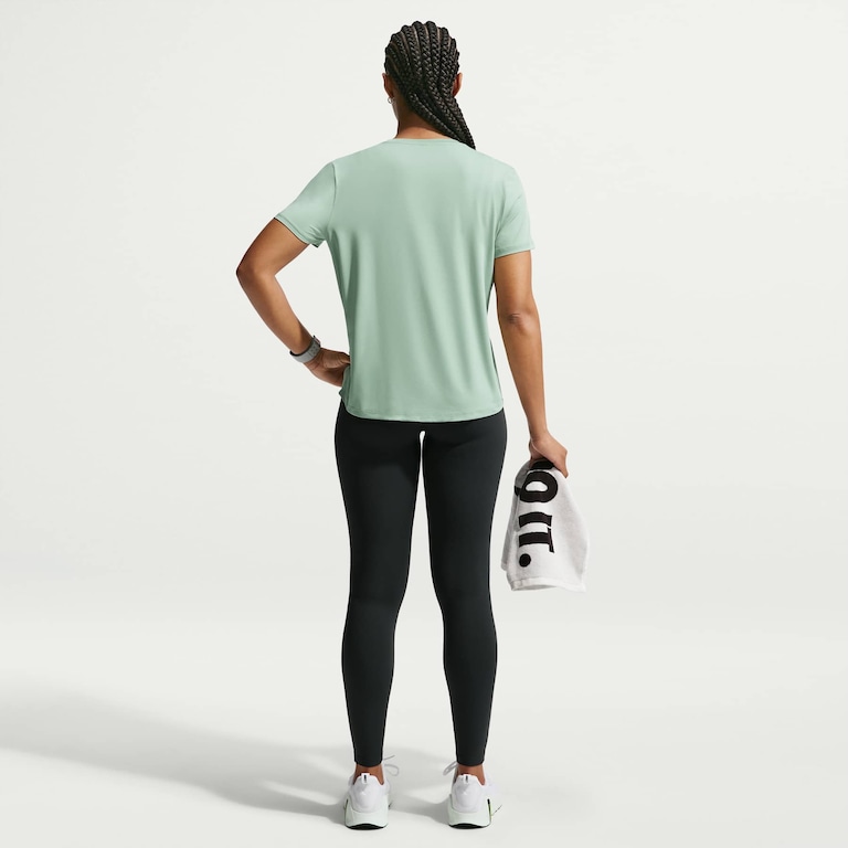Camiseta Nike Dri-FIT One Feminina - Foto 5