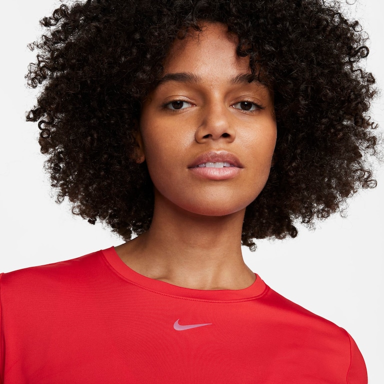 Camiseta Nike Dri-FIT One Feminina - Foto 3