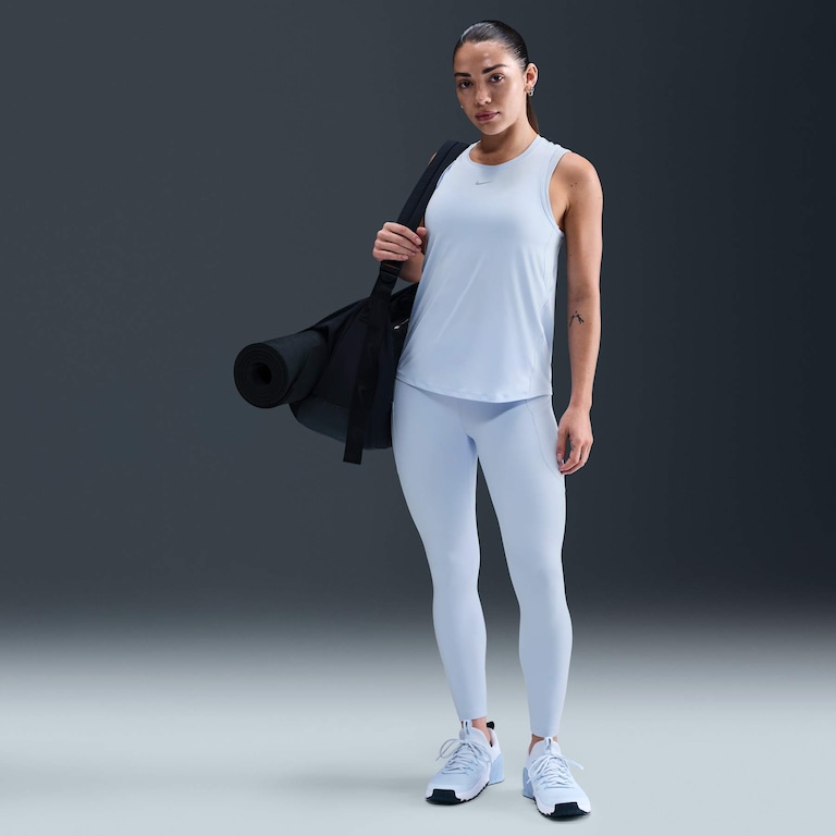 Regata Nike Dri-FIT One Feminina - Foto 4