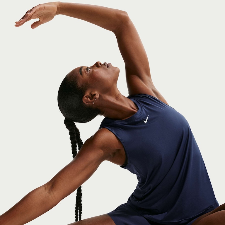 Regata Nike Dri-FIT One Feminina - Foto 3