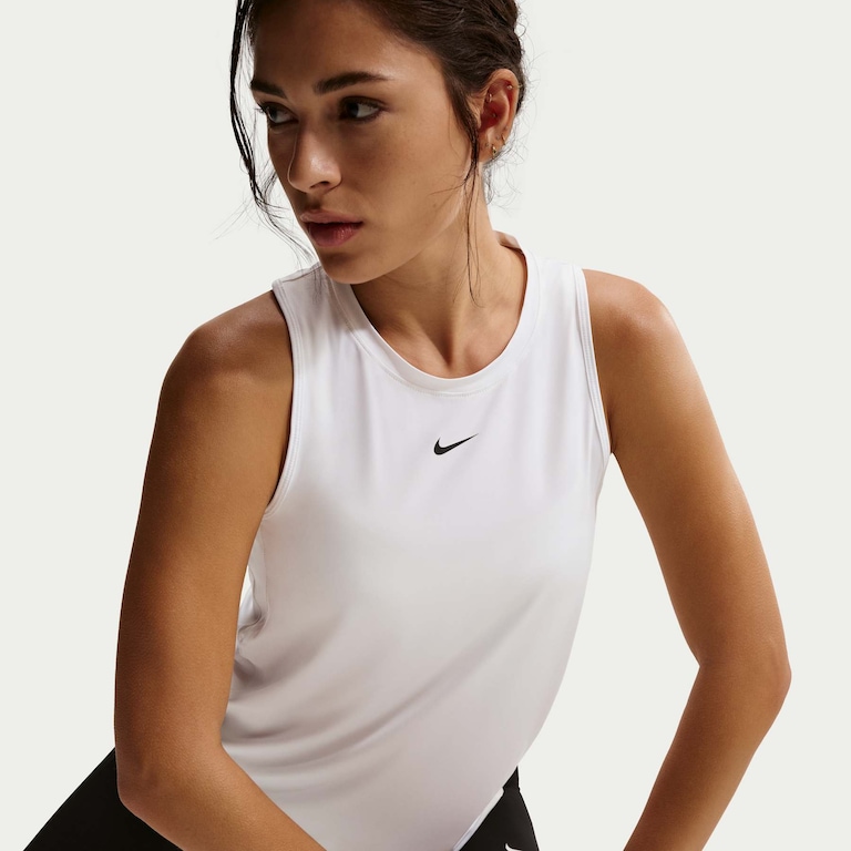 Regata Nike Dri-FIT One Feminina - Foto 3