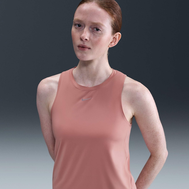 Regata Nike Dri-FIT One Feminina - Foto 1