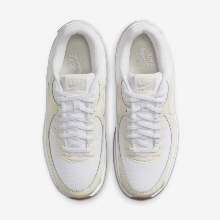 Tênis Nike Air Max 90 Feminino - Foto 4
