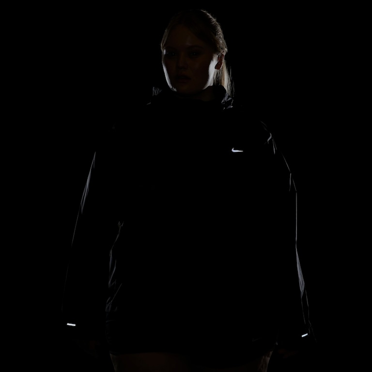 Plus Size - Jaqueta Nike Fast Repel Feminina - Foto 6