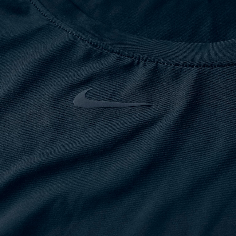 Camiseta Nike Dri-FIT One Feminina - Foto 7