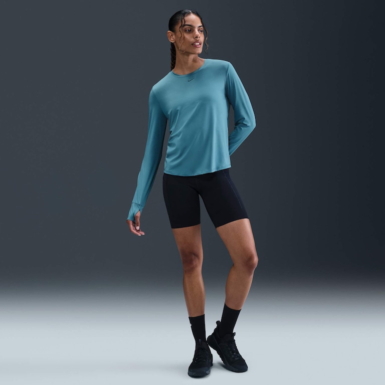 Camiseta Nike Dri-FIT One Feminina - Foto 4