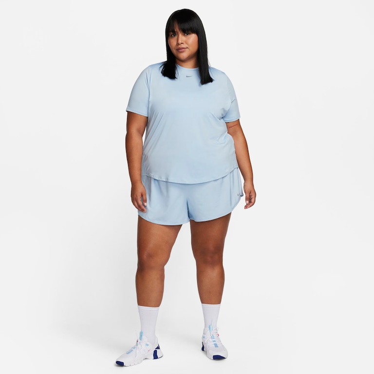 Plus Size - Camiseta Nike Dri-FIT One Feminina - Foto 4