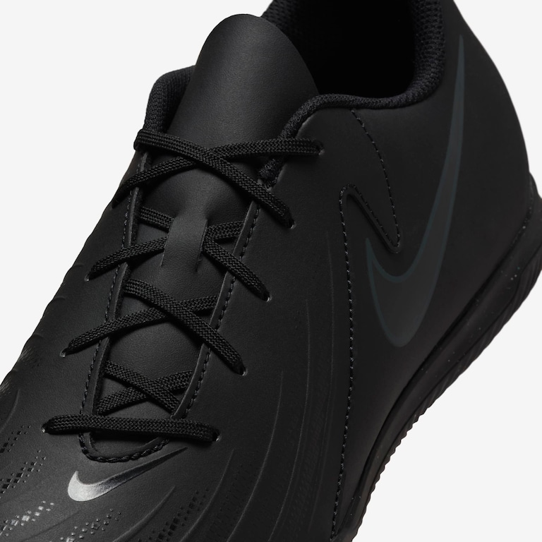 Chuteira Nike Phantom GX II Club Futsal - Foto 6