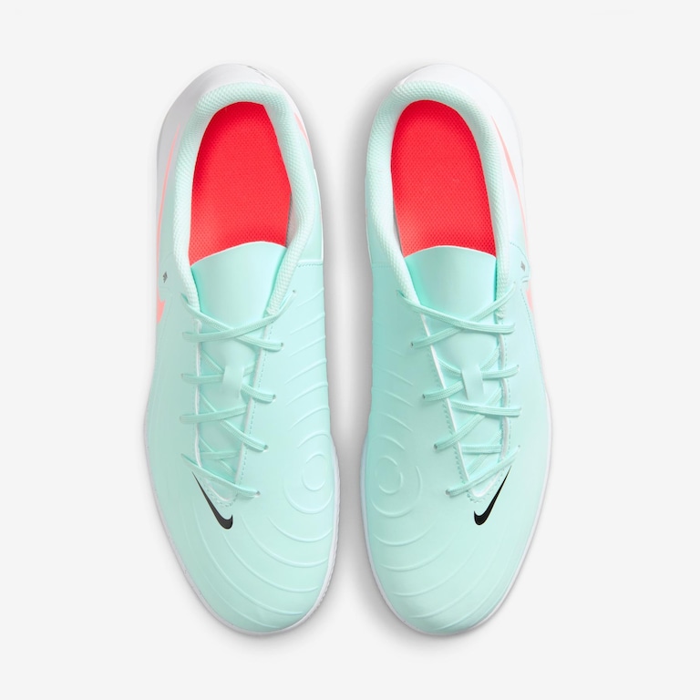 Chuteira Nike Phantom GX II Club Futsal - Foto 4