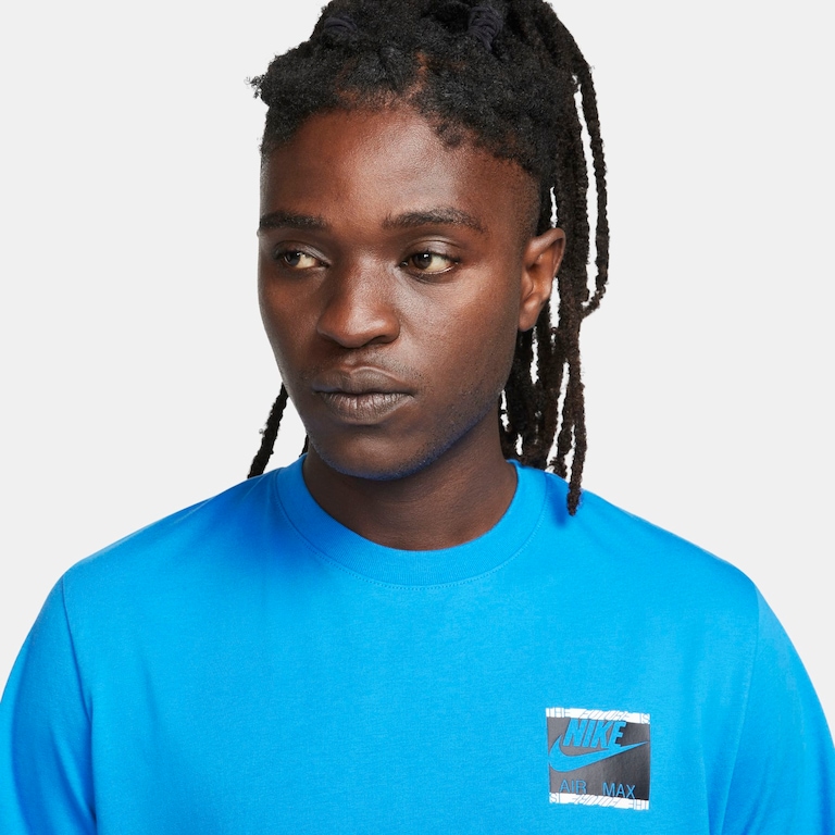 Camiseta Nike Sportswear Masculina - Foto 3