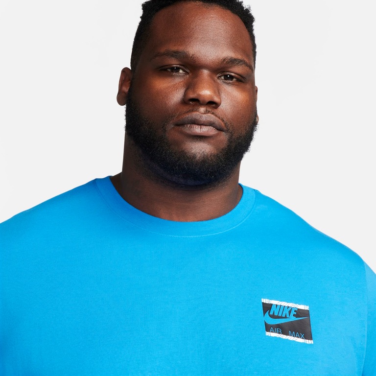 Camiseta Nike Sportswear Masculina - Foto 9