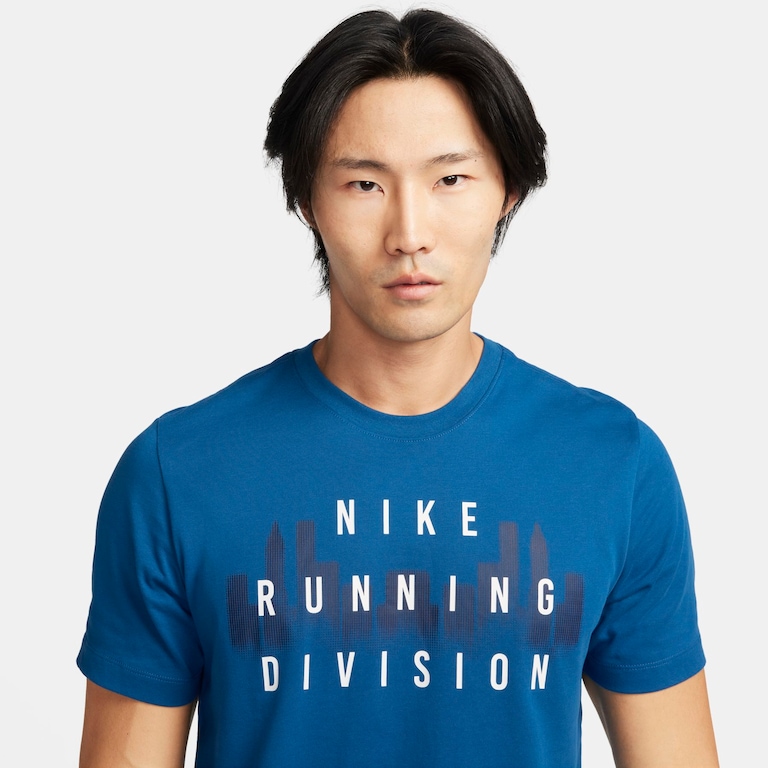 Camiseta Nike Dri-FIT Run Division Masculina - Foto 3