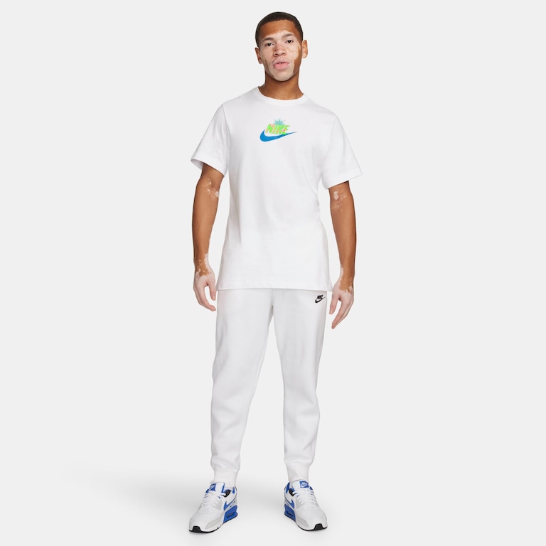Camiseta Nike Sportswear Masculina - Foto 5