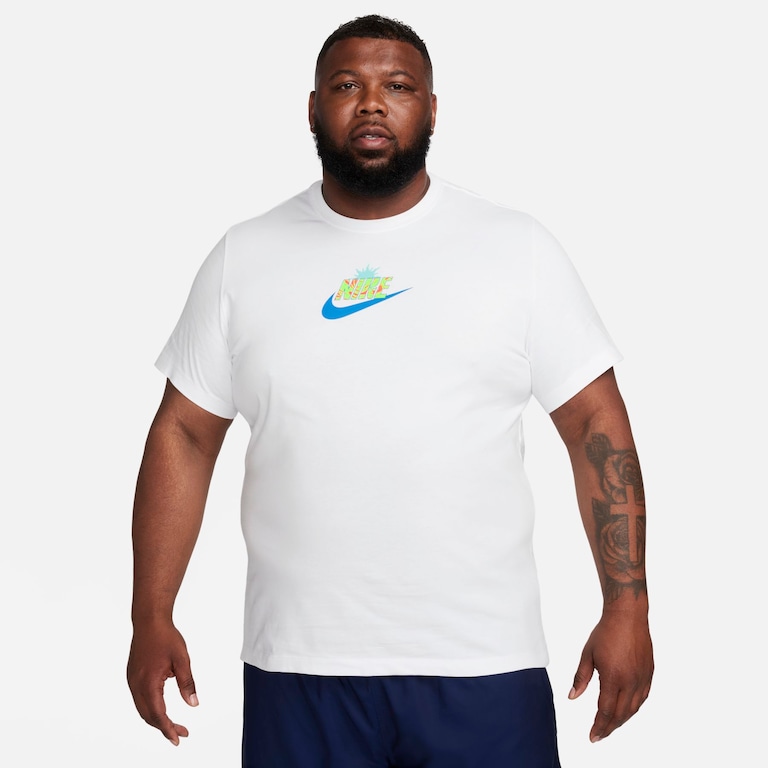 Camiseta Nike Sportswear Masculina - Foto 7
