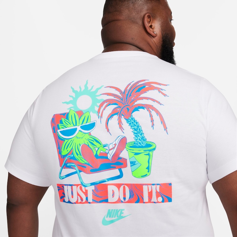 Camiseta Nike Sportswear Masculina - Foto 9