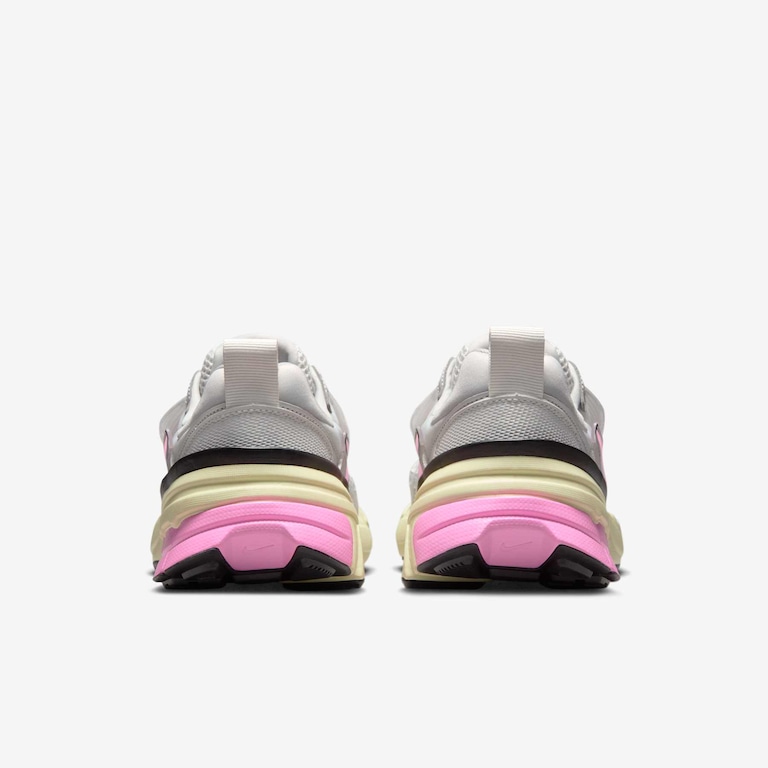Tênis Nike V2K Run Feminino - Foto 6